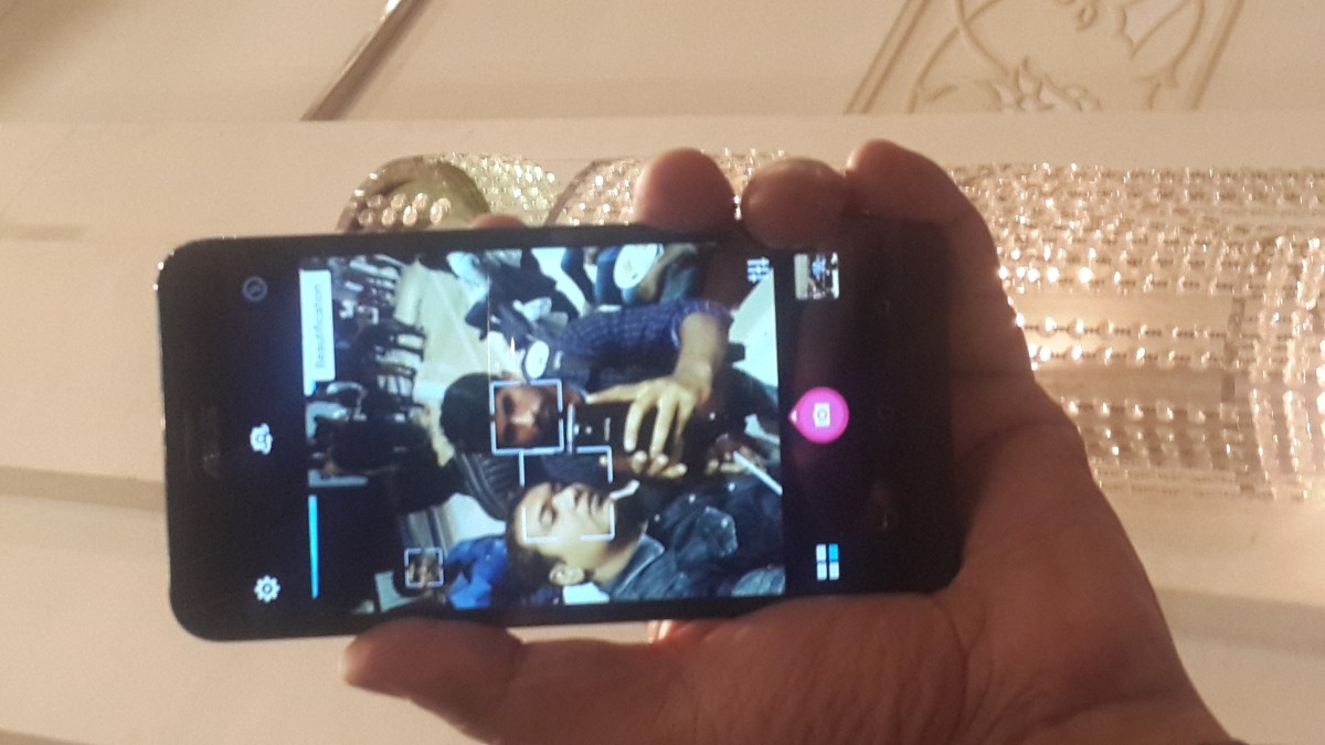 Asus Zenfone 2 4GB RAM variant Camera in action