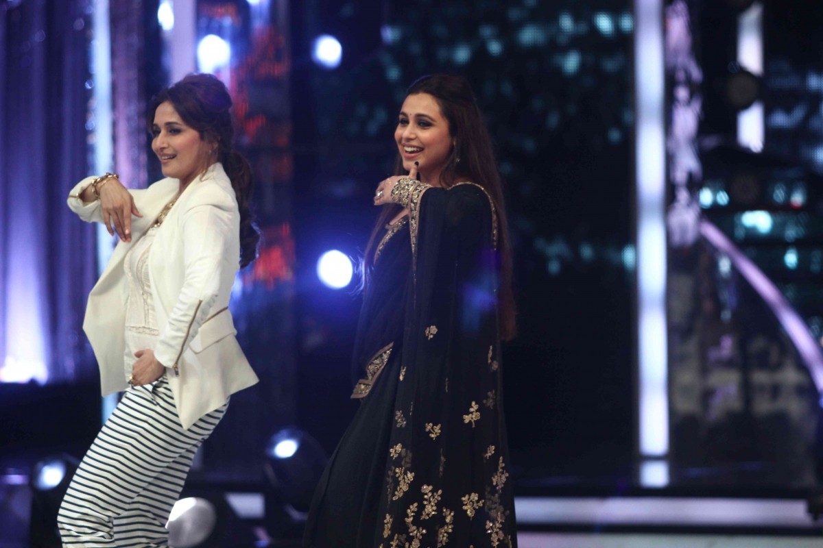 Rani dances with Madhuri Rani promotes 'Mardaani' on 'Jhalak Dikhhla Jaa'