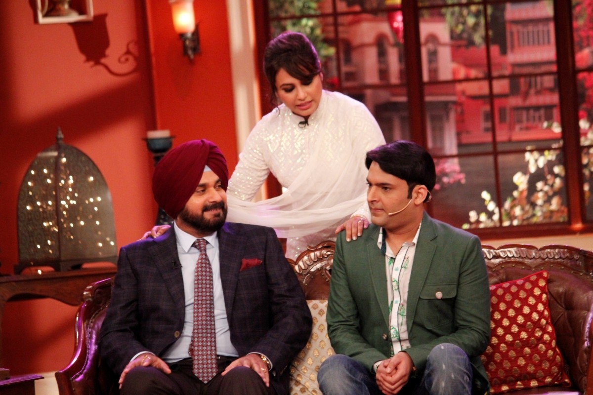 Rani interacts with Sidhu and Sharma on the show. Rani promotes 'Mardaani' on 'Comedy Nights With Kapil'