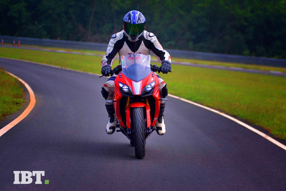 810mm seat height should keep most riders in comfortable position TVS Apache RR 310