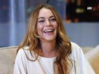 Lindsay Lohan 's stage debut receives mixed reviews