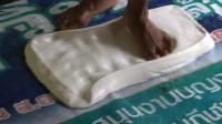 Thai rubber farmers wheeze as prices slump