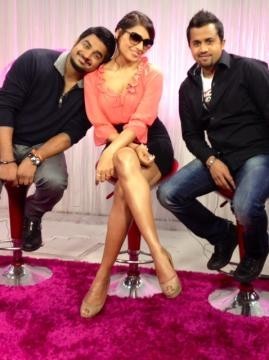 R Madhavan, Bipasha Basu, Omi Vaidya