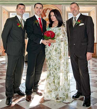 Bollywood actress Celina Jaitley married to her boyfriend Peter Haag.