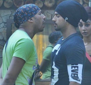 Gautam Gulati, Ali Quli Mirza