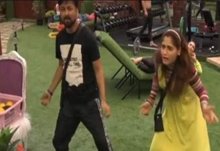 Siddharth Dey and Arti Singh in Bigg Boss 13 Siddharth Dey and Arti Singh in Bigg Boss 13