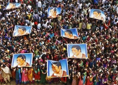 School children hold posters for Sachin Tendulkar in Chennai during his last test match School children hold posters for Sachin Tendulkar in Chennai during his last test match