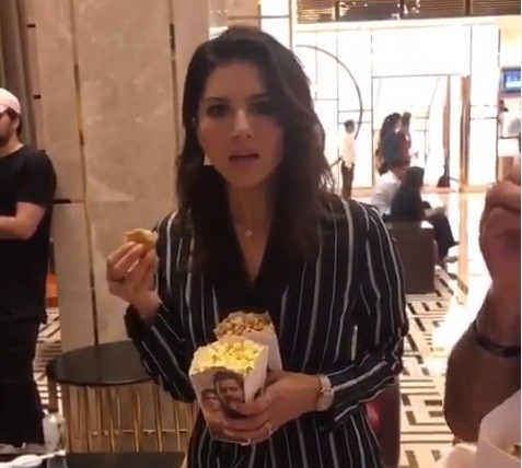 Sunny Leone at Bharat screening Sunny Leone at Bharat screening