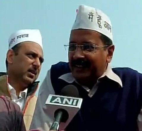 'Aam Adami' Arvind Kejriwal becomes Delhi Chief Minister 'Aam Adami' Arvind Kejriwal becomes Delhi Chief Minister