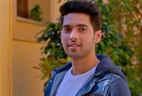 Armaan Malik in Ghar Se Nikalte Hi song video Armaan Malik in Ghar Se Nikalte Hi song video