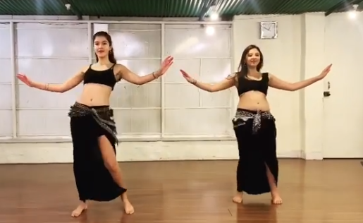 Shanaya Kapoor belly dance Shanaya Kapoor belly dance