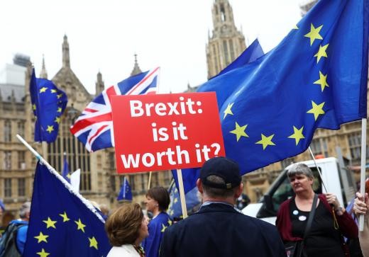 Anti-Brexit demonstrators protest opposite the Houses of Parliament in London, Britain, June 12, 2018 Anti-Brexit demonstrators protest opposite the Houses of Parliament in London, Britain, June 12, 2018