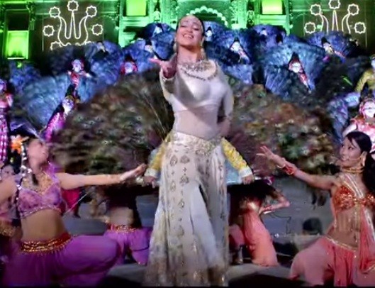 Sonakshi Sinha Wore Lehenga Worth Rs 75 Lakh in 'Tevar 