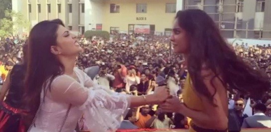 Jacqueline Fernandez and Lisa Haydon Jacqueline Fernandez and Lisa Haydon