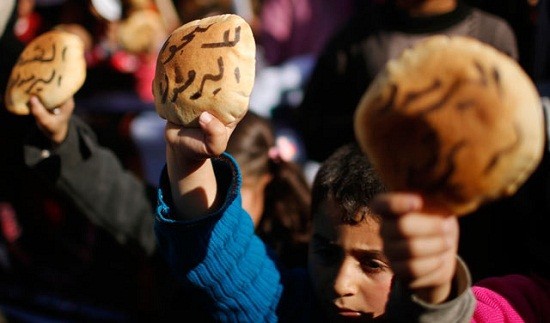Food shortage has led to several deaths in Yarmouk camp due to starvation/Reuters file
