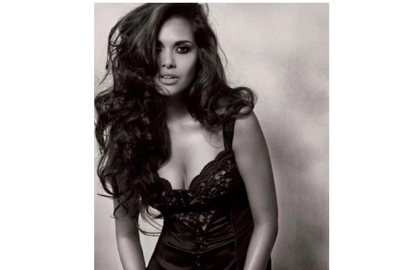 Esha Gupta hits back at trolls Esha Gupta