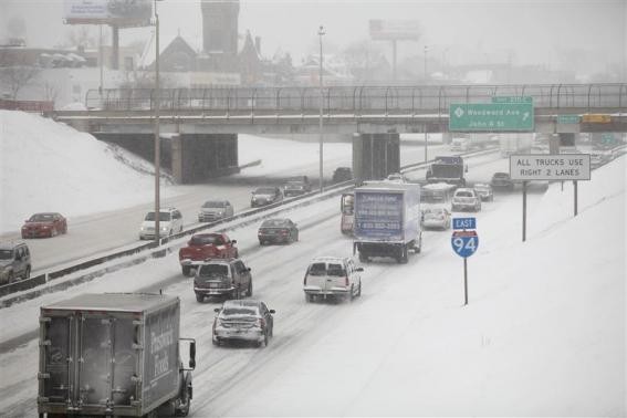 Northeastern US Shivers in Massive Snow Storm: 21 Inches of Snowfall in ...