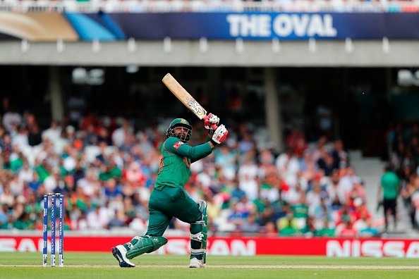 Tamim Iqbal. Tamim Iqbal, acid attack, Essex