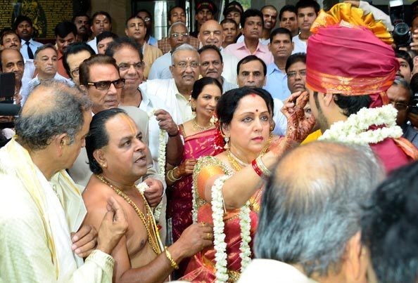 Esha Doel Marries Bharat Thaktani (Facebook) Esha Doel Marries Bharat Thaktani