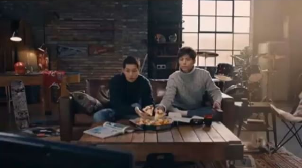 Pictured: Song Joong Ki and Park Bo Gum Song Joong Ki and Park Bo Gum