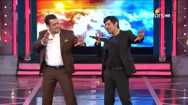 A photo from Vikram's special Salman Khan with Vikram