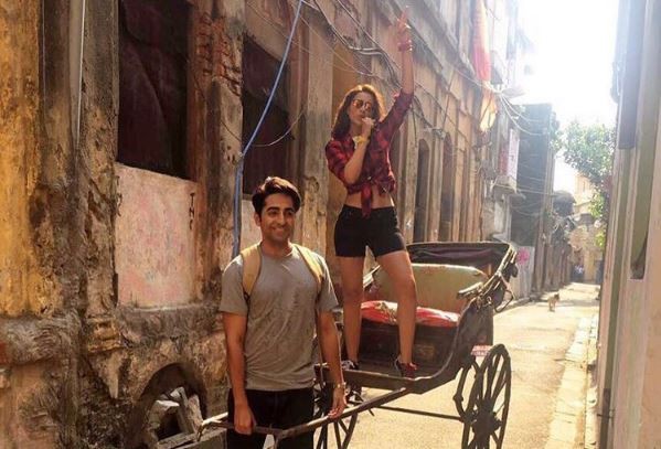 Ayushmann Khurana and Parineeti Chopra on sets of Meri Pyaari Bindu Ayushmann Khurana and Parineeti Chopra dances to Gazab Ka Hai Din; video goes viral