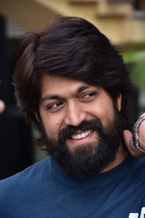 Kannada superstar Yash in Mumbai to promote his movie K.G 