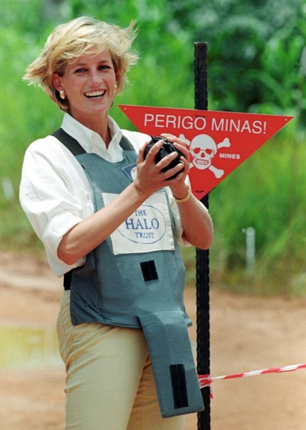 Happy Birthday Princess Diana: Rare and Unseen Photos of The Princess