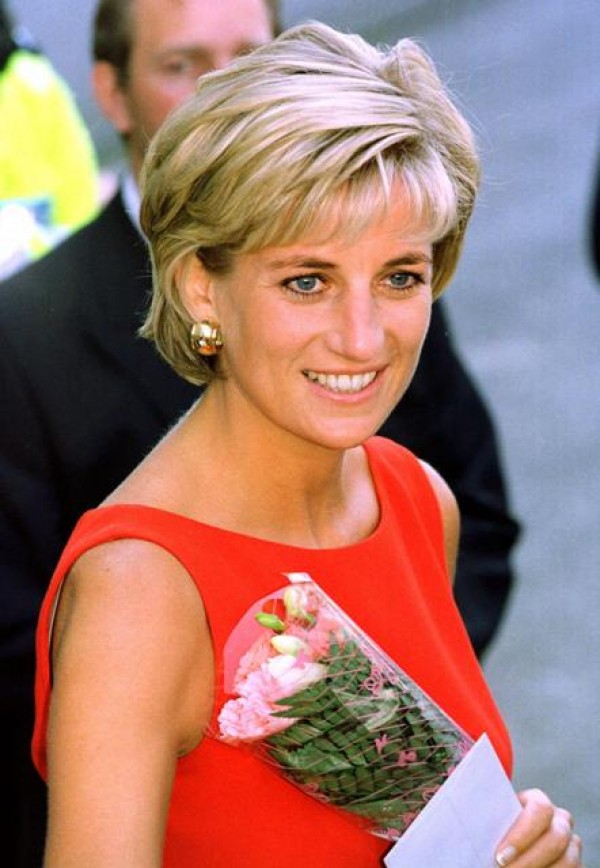 Princess Diana As Fashion And Style Icon Photos Images