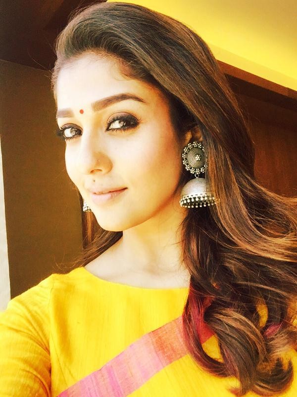 Nayanthara inaugurates Kalyan Silks showroom in Salem 