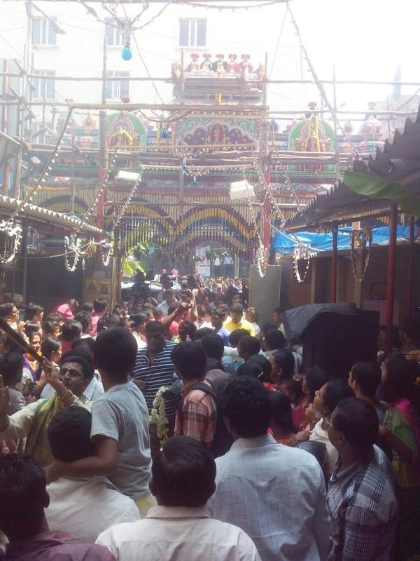 Challenging Star Darshan visits Annamma Temple - Photos 