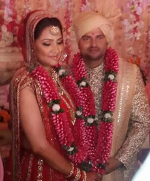 Suresh Raina and Priyanka Chaudhary Wedding Photos - Photos,Images ...