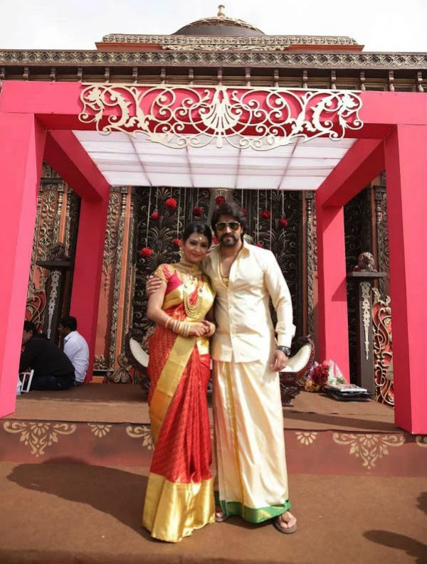 Yash and Radhika Pandit's wedding reception for Fans 