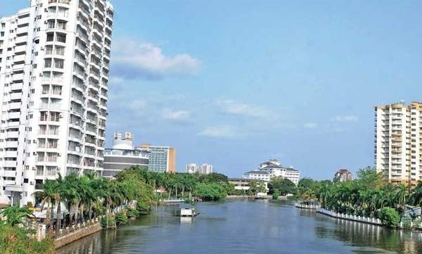 Maradu Flats. Maradu flats