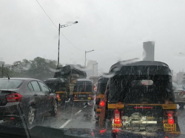 Cyclone Ockhi in Mumbai CYCLONE OCKHI