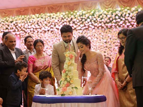 A picture from Rakshit Shetty and Rashmika Mandanna's engagement. Rashmika Mandanna with Rakshit Shetty