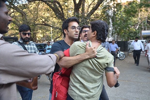 Pulkit Samrat manhandles photographers Pulkit Samrat