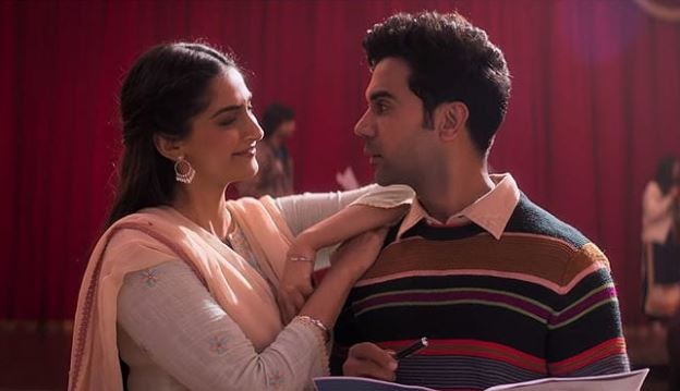 Ek Ladki Ko Dekha To Aisa Laga still Ek Ladki Ko Dekha To Aisa Laga