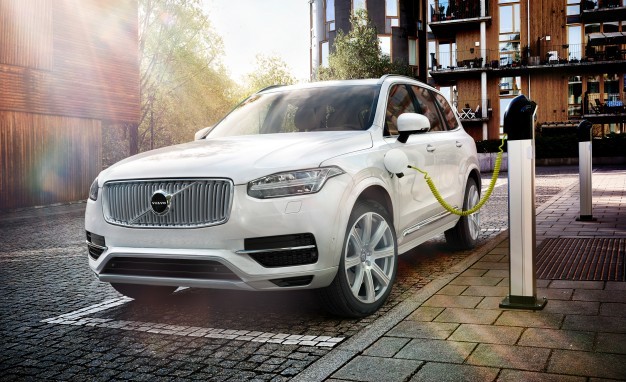 Volvo XC90 T8 plug-in hybrid Volvo XC90 T8 plug-in hybrid