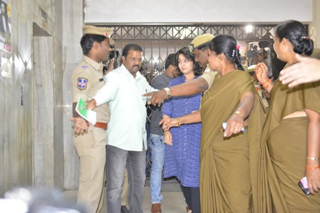 <span>Charmme</span> <span>Kaur</span> in <span>Abkari</span> <span>Bhavan</span> Charmme Kaur in Abkari Bhavan