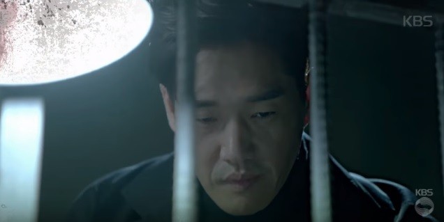 South Korean actor Yoo Ji Tae as an investigator named Choi Kang Woo in KBS drama Mad Dog. Yoo Ji Tae