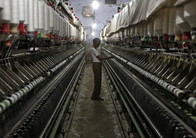 EPF withdrawal above Rs 10 lakh should now be made online EPF withdrawal above Rs 10 lakh should now be made online