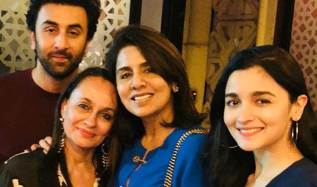 Ranbir Kapoor birthday bash with Alia Bhatt, Soni Razdan and Neetu Kapoor. Ranbir Kapoor birthday picture with Alia Bhatt, their moms Neetu Kapoor and Soni Razdan