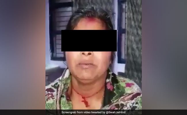 Screengrab of the video posted by DCW Chief Swati Maliwal in which Praveen, 30, who was beaten up by the mob in Narela narrates her version of the assault. Praveen thrashed