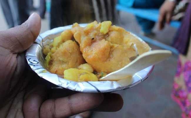 Mukesh was earning anywhere between Rs 60 lakhs to Rs 1 crore and even more annually. Mukesh kachori seller
