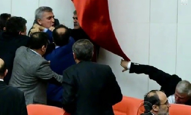 Turkish MPs brawl in Parliament/Videograb Turkish MPs brawl in Parliament/Videograb