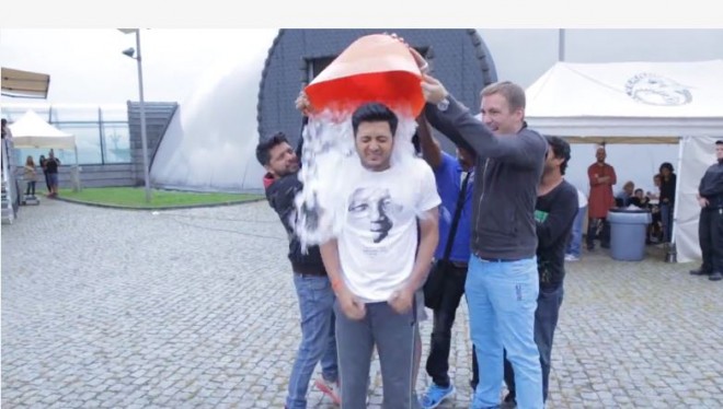 Reteish Deshmukh 'Ice Bucket Challenge'