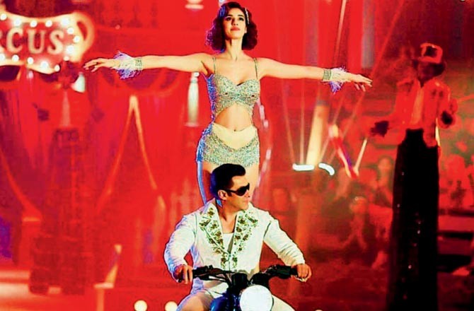 Salman Khan and Disha Patani in Bharat. Salman Khan and Disha Patani