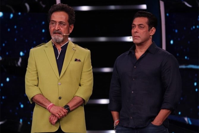 Mahesh Manjrekar, Salman Khan Mahesh Manjrekar, Salman Khan