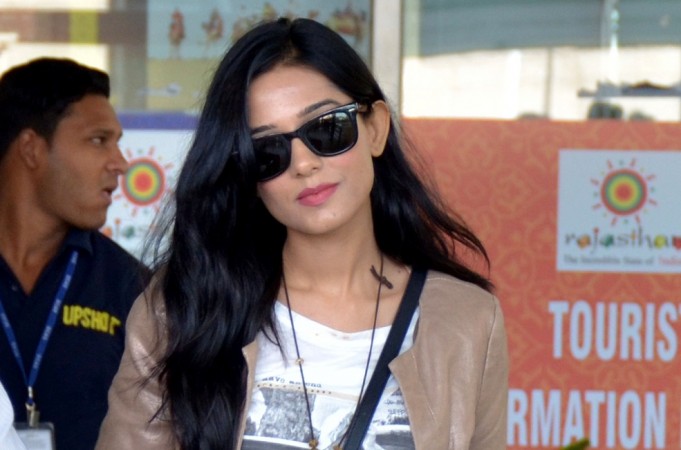 Amrita Rao ties the knot with beau RJ Anmol. Pictured: Amrita Rao at Sanganer airport in Jaipur, 2015.